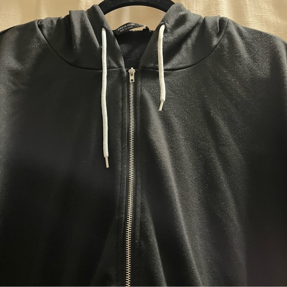 Black Cropped Drop Sleeve Zip Hoodie - Picture 4 of 10
